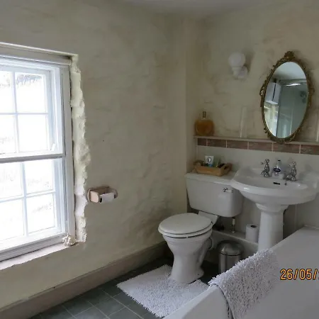 Eastview Bed & Breakfast 4*